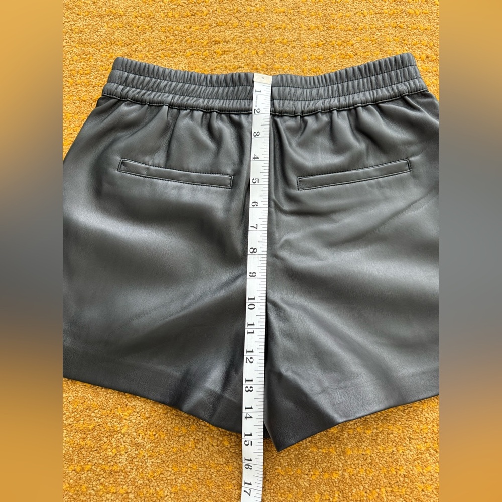 Mango MNG Faux Leather Mid Rise Black Shorts US S - Picture 9 of 11